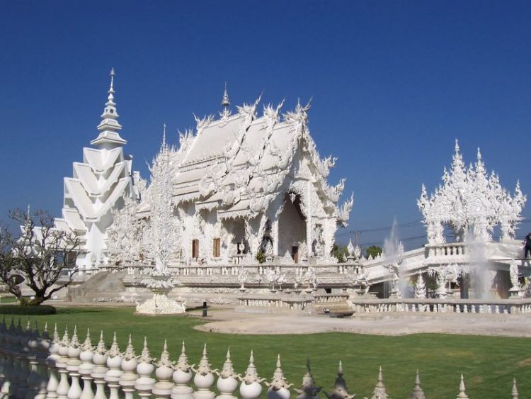Белый храм Тайланд