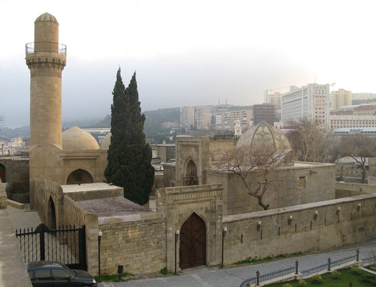 Дворец Ширваншахов в Баку
