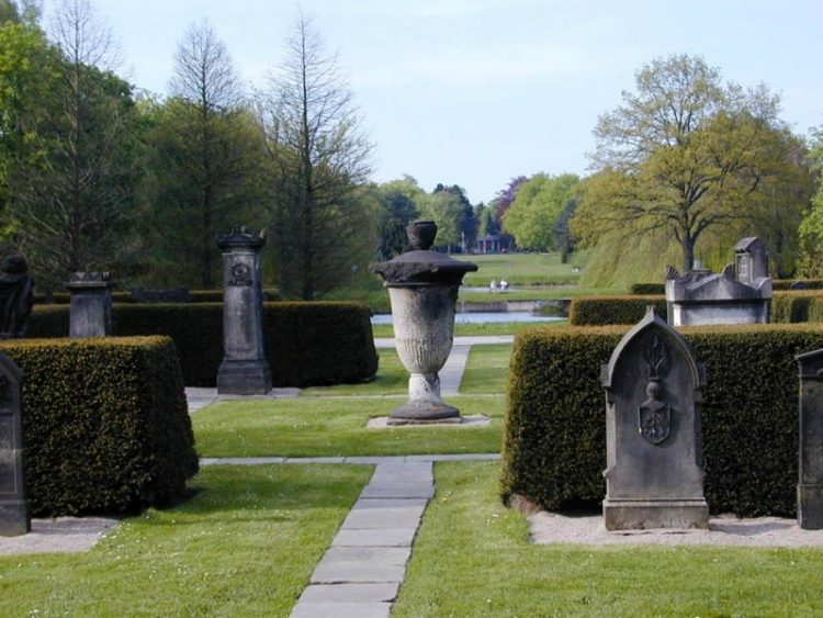 Гамбург Парк-кладбище Ольсдорферфридхоф